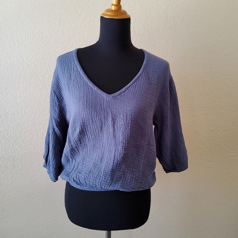 Monrow Voluminous Gause V-Neck Top Size S Blue New
